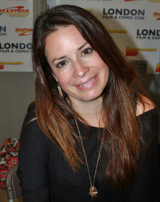 Holly Marie Combs: American actress and television producer