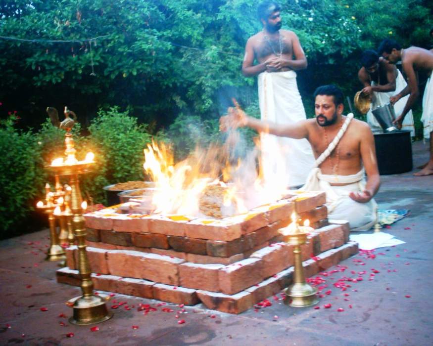 Homa (ritual): Offering made into fire in Vedic tradition
