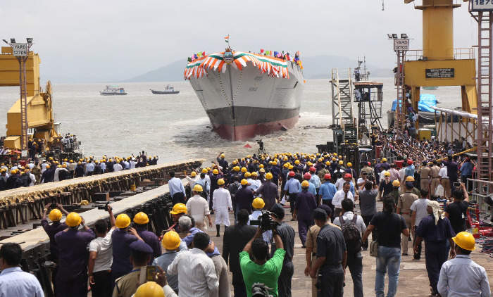 INS Mormugao (D67): Indian naval vessel