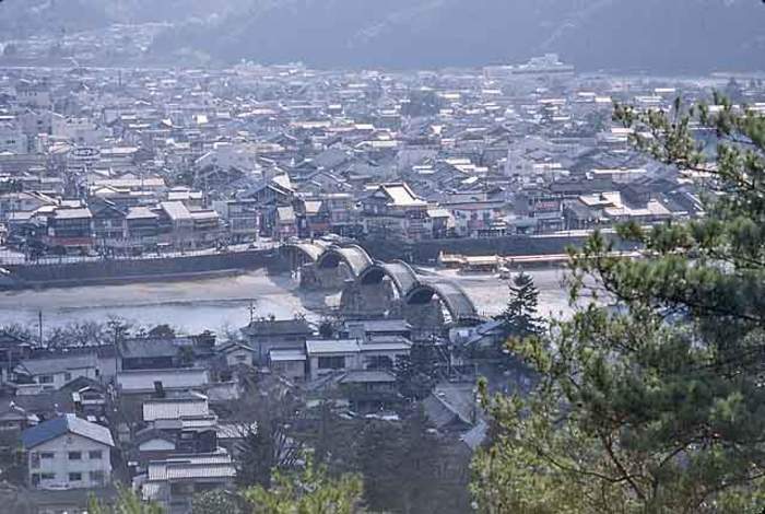 Iwakuni: City in Chūgoku, Japan