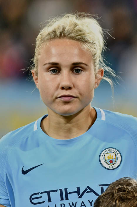 Izzy Christiansen: English footballer (born 1991)