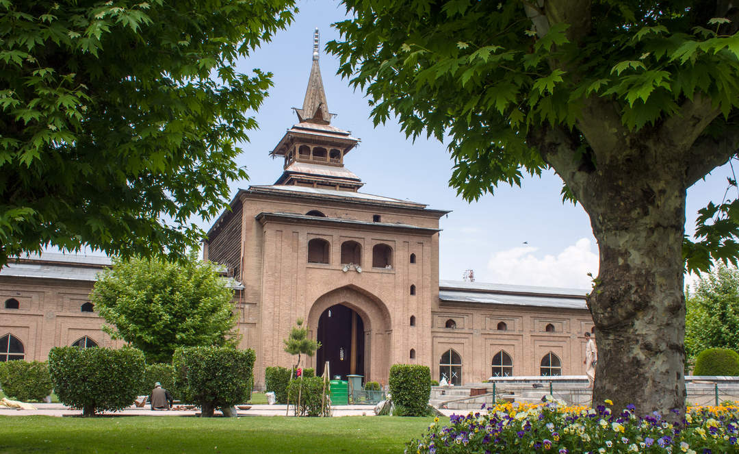 Jamia Masjid, Srinagar: Mosque in Srinagar, India