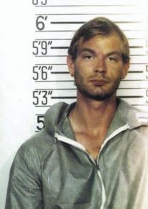 Jeffrey Dahmer: American serial killer (1960–1994)