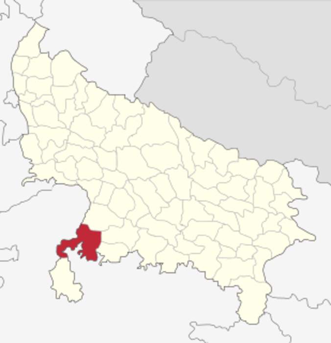 Jhansi district: District of Uttar Pradesh in India