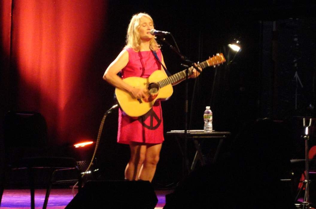 Jill Sobule: American singer-songwriter
