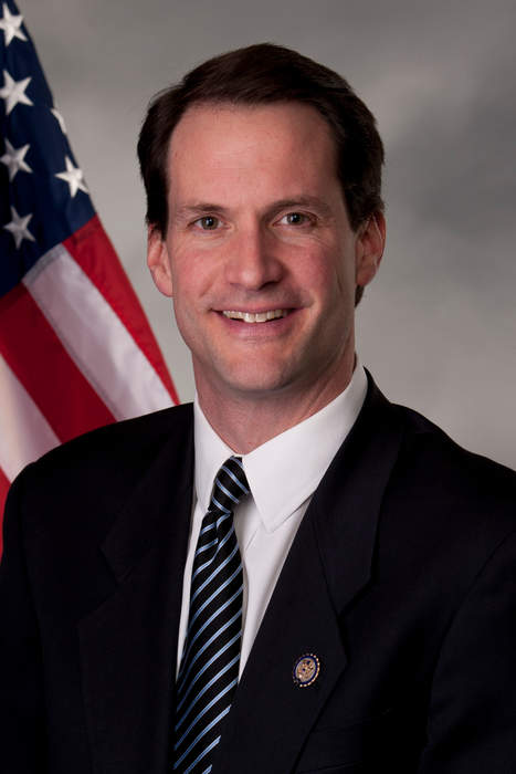 Jim Himes: American businessman & politician (born 1966)