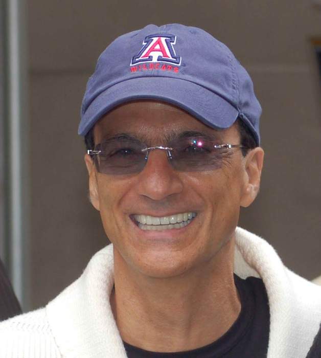 Jimmy Iovine: American entrepreneur and former music executive (b. 1953)