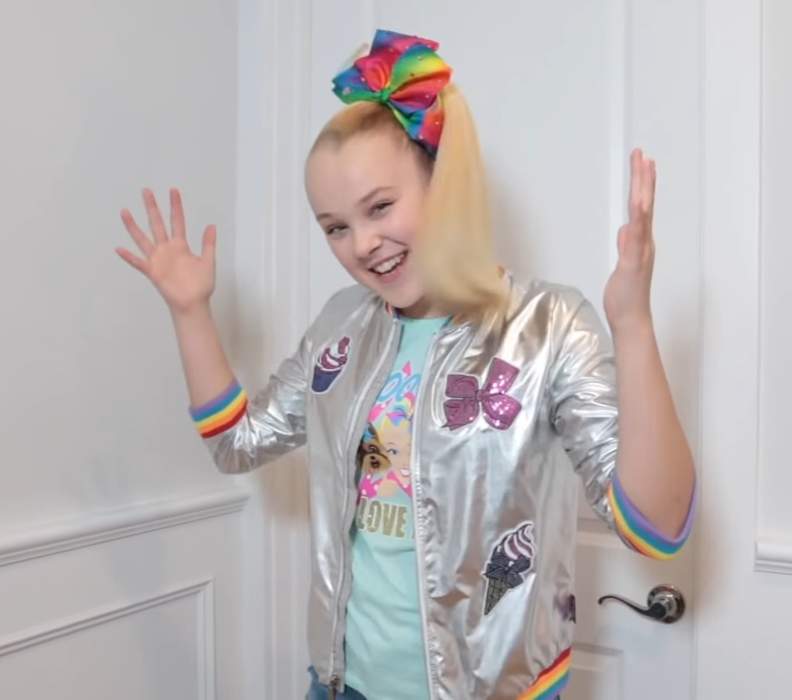 JoJo Siwa: American singer and dancer