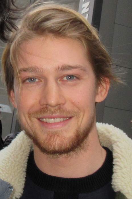 Joe Alwyn: English actor (born 1991)