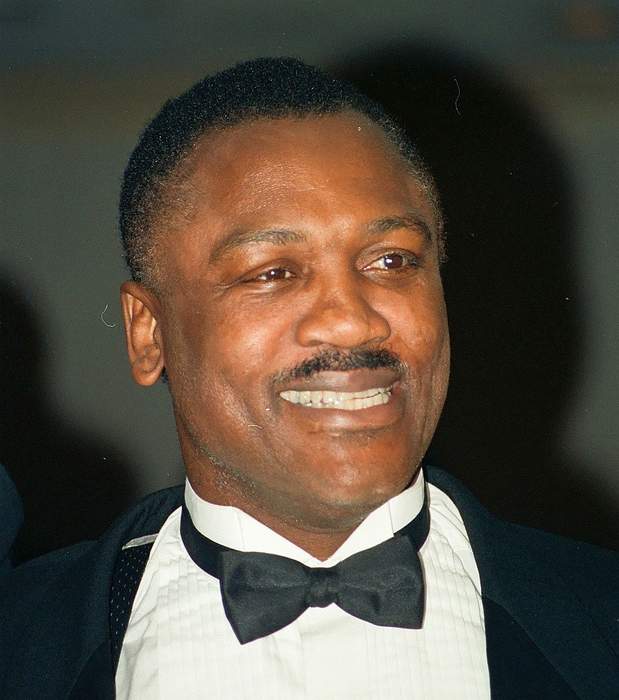 Joe Frazier: American boxer (1944–2011)