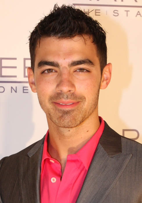 Joe Jonas: American singer and actor