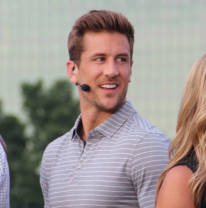 Jordan Rodgers: American football player and sports commentator (born 1988)