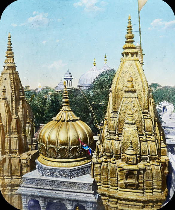 Kashi Vishwanath Temple: Hindu temple in Varanasi, Uttar Pradesh, India