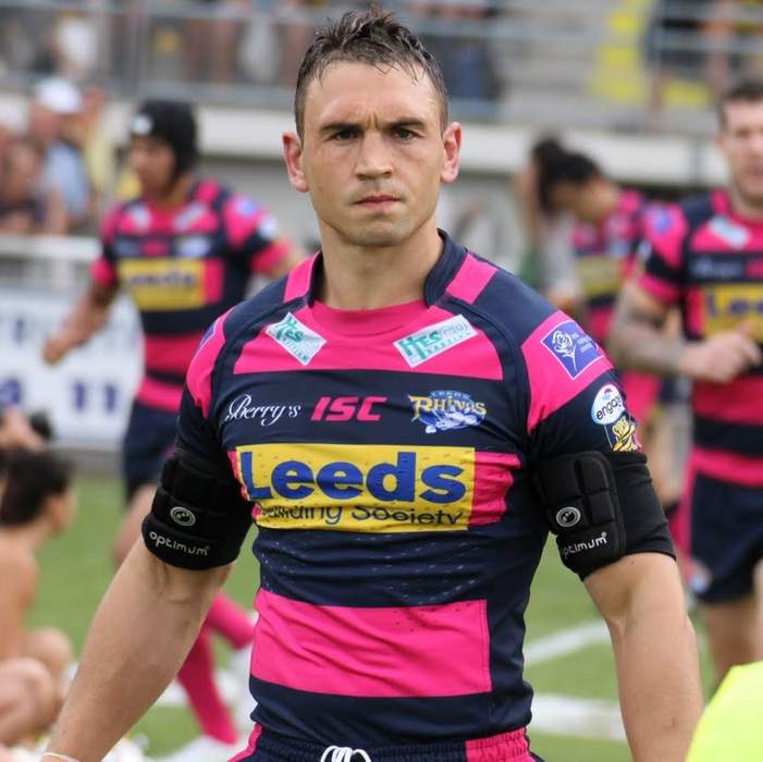 Kevin Sinfield: English rugby player and coach (born 1980)