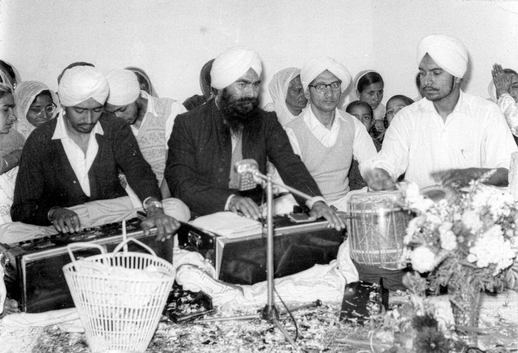 Kirtan: Musically recited story in Indian traditions