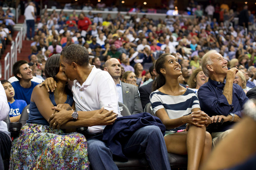 Kiss cam: 