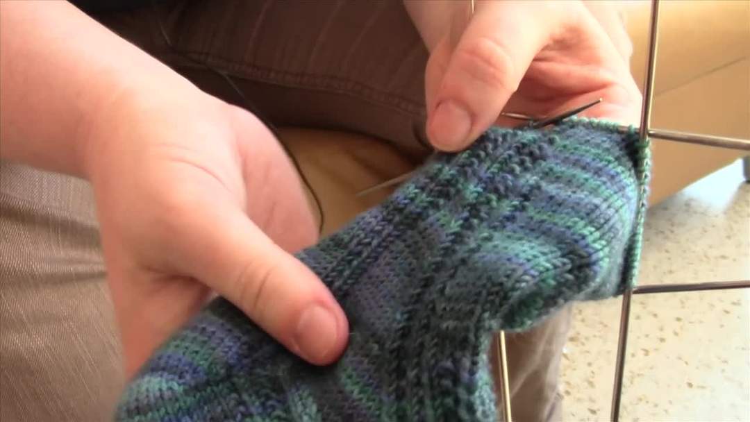 Knitting: Method of forming fabric