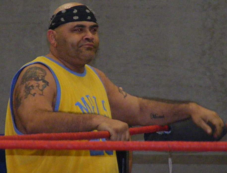 Konnan: Professional wrestler