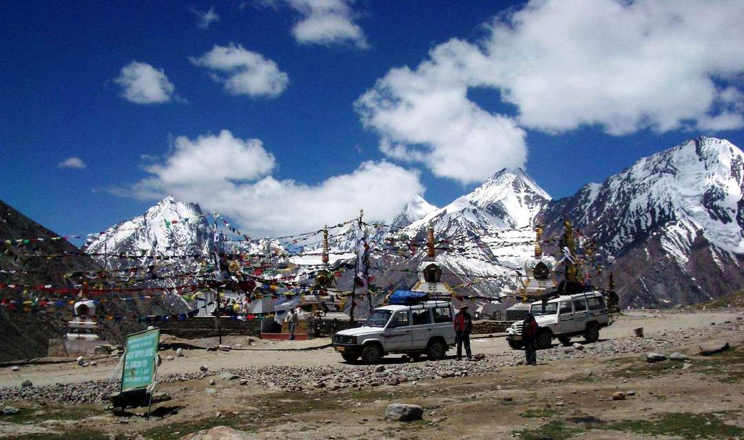 Kunzum Pass: Mountain pass in the Indian Himalayas