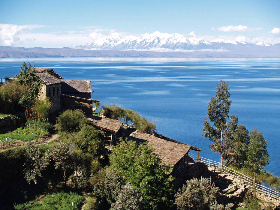 Lake Titicaca: Large freshwater lake on the border of Peru and Bolivia