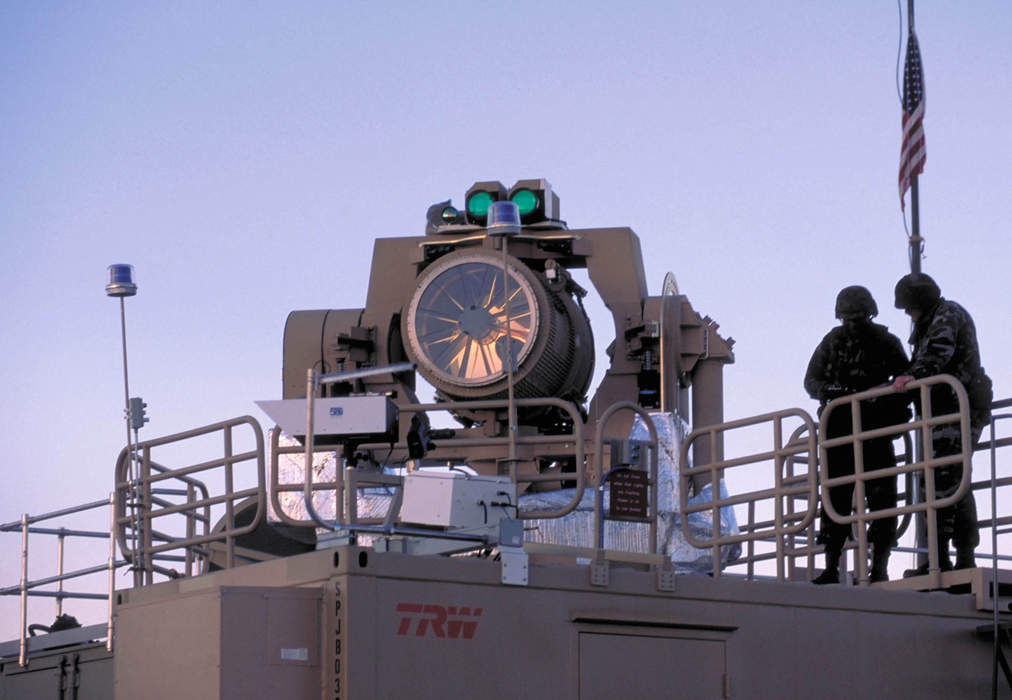 Laser weapon: Directed-energy weapon using lasers