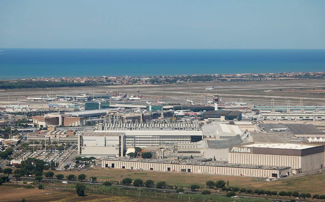 Leonardo da Vinci–Fiumicino Airport: Primary airport serving Rome, Italy