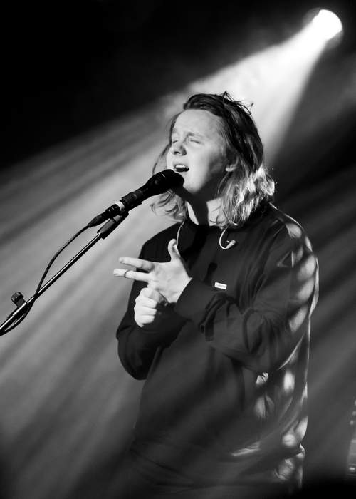 Lewis Capaldi: Scottish singer-songwriter (born 1996)