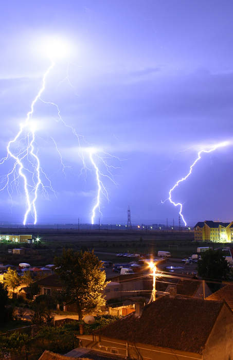 Lightning: Weather phenomenon involving electrostatic discharge
