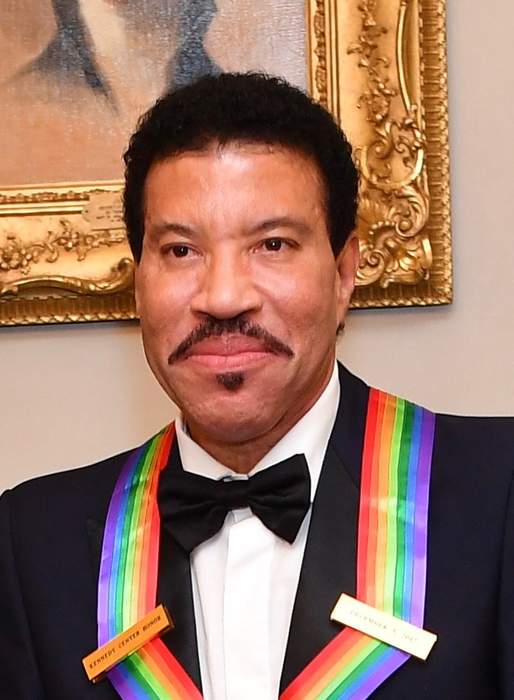 Lionel Richie: American singer (born 1949)