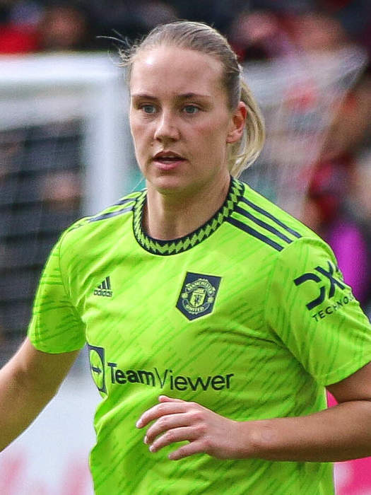 Lisa Naalsund: Norway footballer (born 1995)