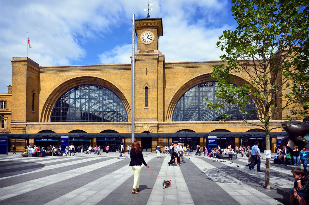 London King's Cross railway station: Railway station in London