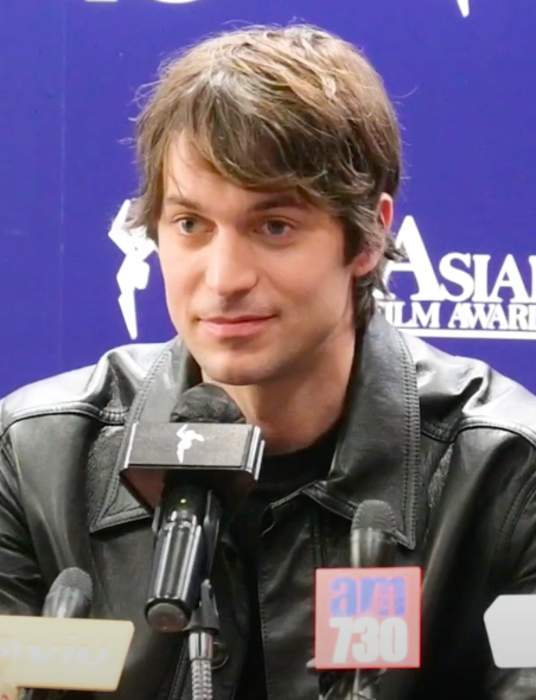 Lucas Bravo: French actor