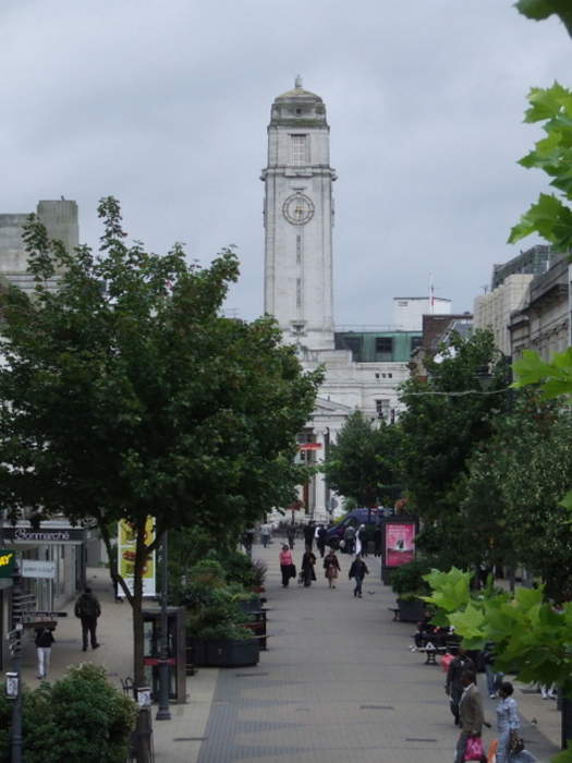 Luton: Town in Bedfordshire, England