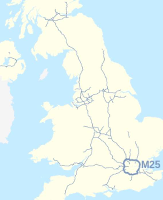 M25 motorway: Circular motorway around Greater London
