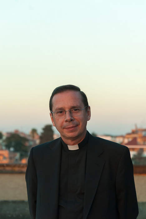 Mariano Fazio: Argentine Roman Catholic priest