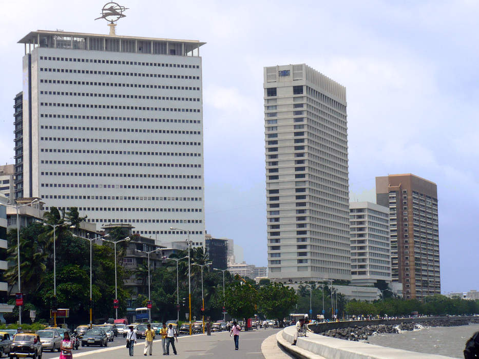 Marine Drive, Mumbai: Promenade in Maharashtra, India