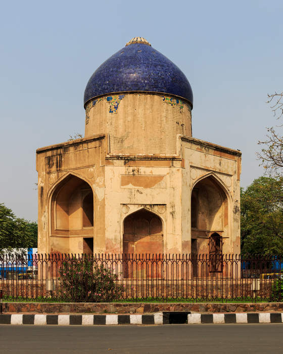 Mathura Road, Delhi: Part of NH2; connecting Delhi to Mathura, Uttar Pradesh, India