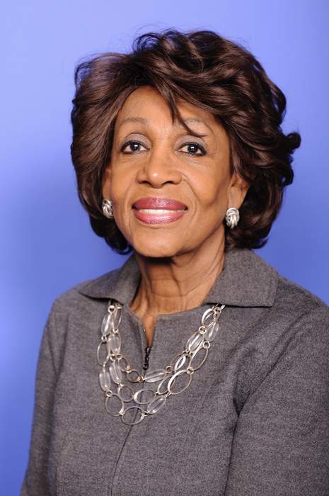 Maxine Waters: American politician (born 1938)