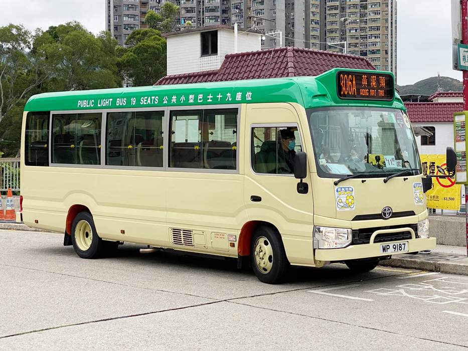 Minibus: Passenger-carrying motor vehicle (12–30 seats)