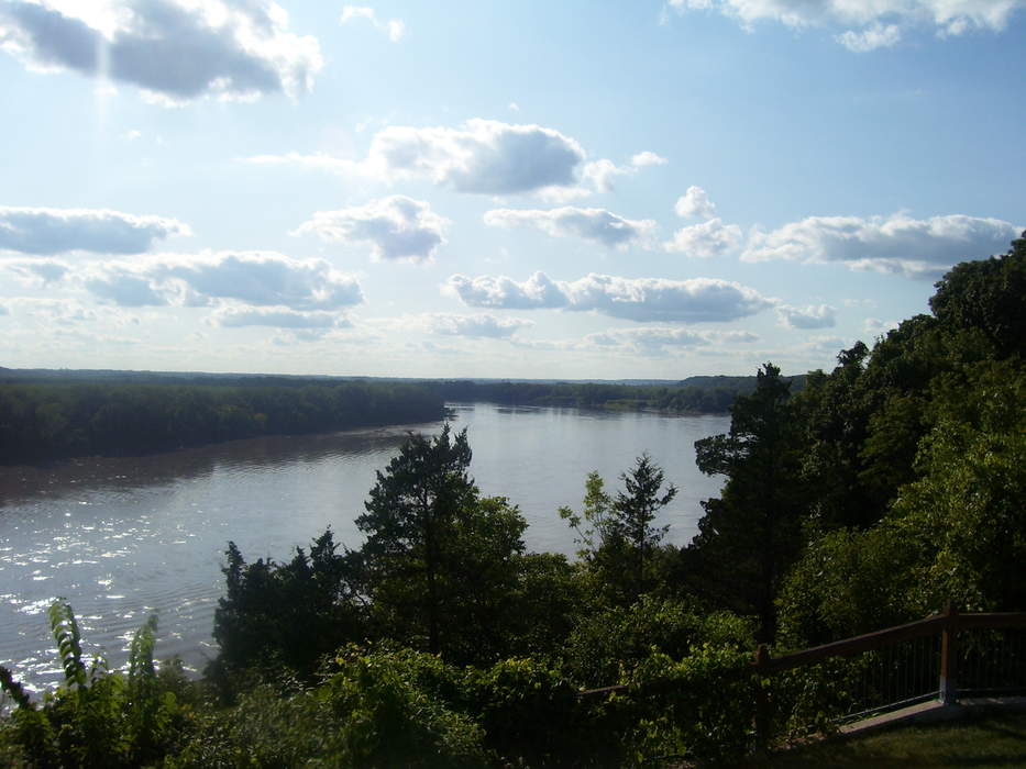 Missouri River: Major river in central United States