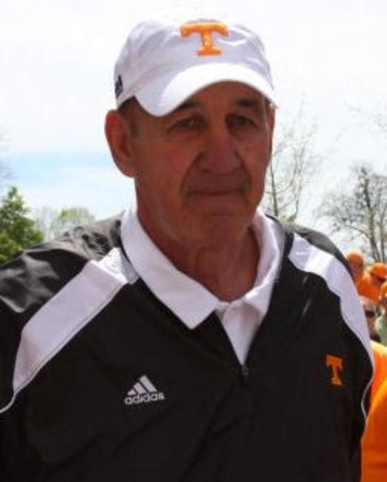 Monte Kiffin: American and football player and coach, Canadian football player.