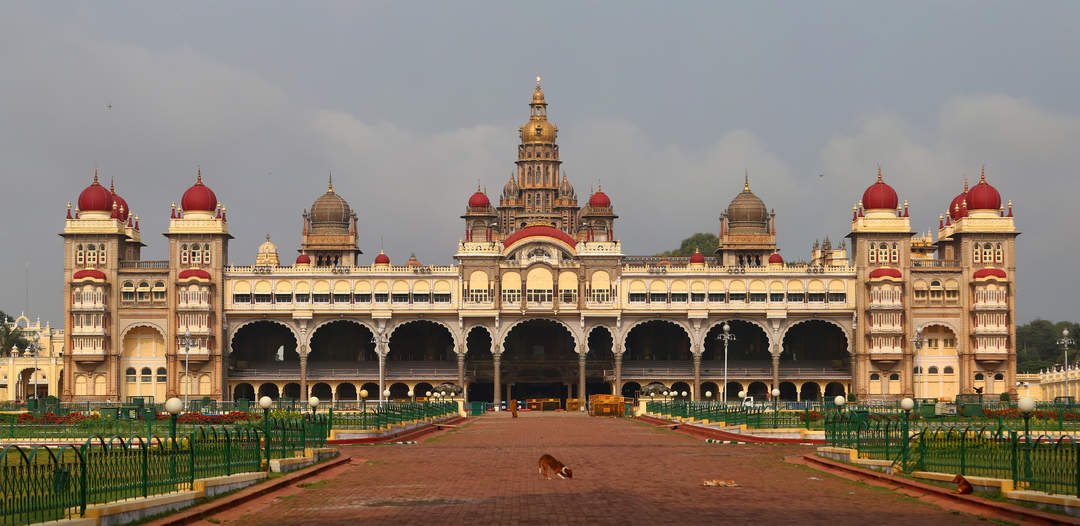 Mysore Palace: Historical palace in Mysore, Karnataka, India