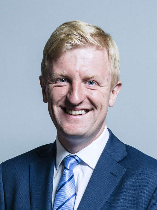 Oliver Dowden: British politician (born 1978)