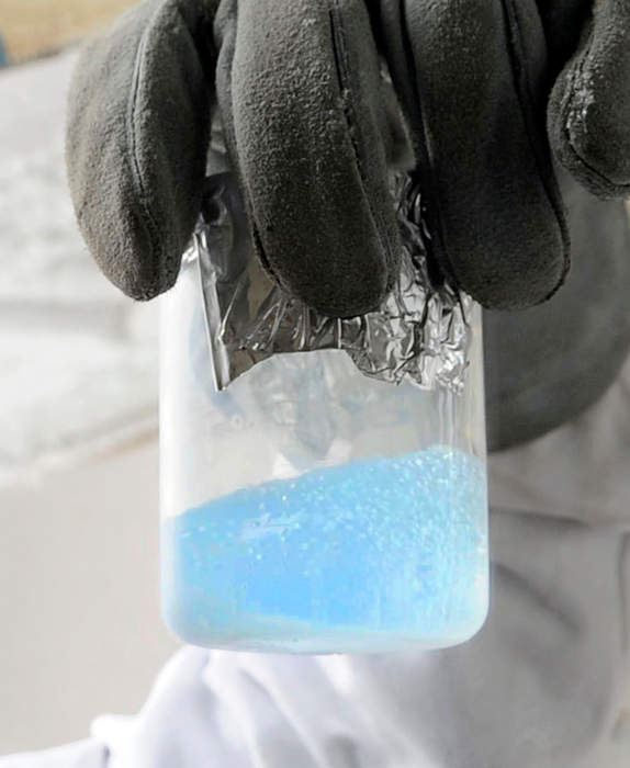 Oxygen: Chemical element with atomic number 8 (O)