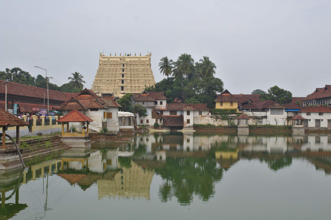 Padmanabhaswamy Temple: Sri Padmanaabha Swaami Temple in Thiruvananthapuram