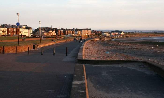 Prestwick: Town and former royal burgh in Scotland