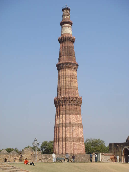 Qutb Minar: Minaret in the Mehrauli area of Delhi, India