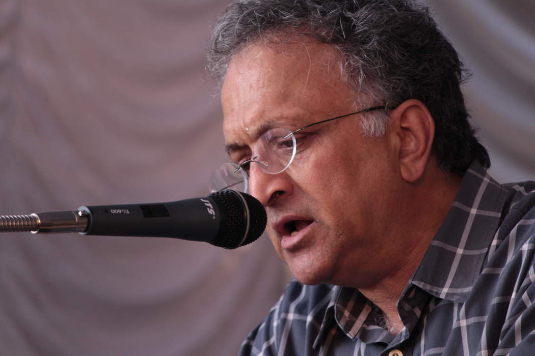 Ramachandra Guha: Indian historian and writer