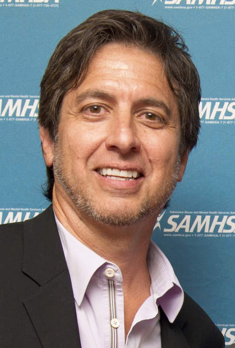 Ray Romano: American comedian and actor (born 1957)