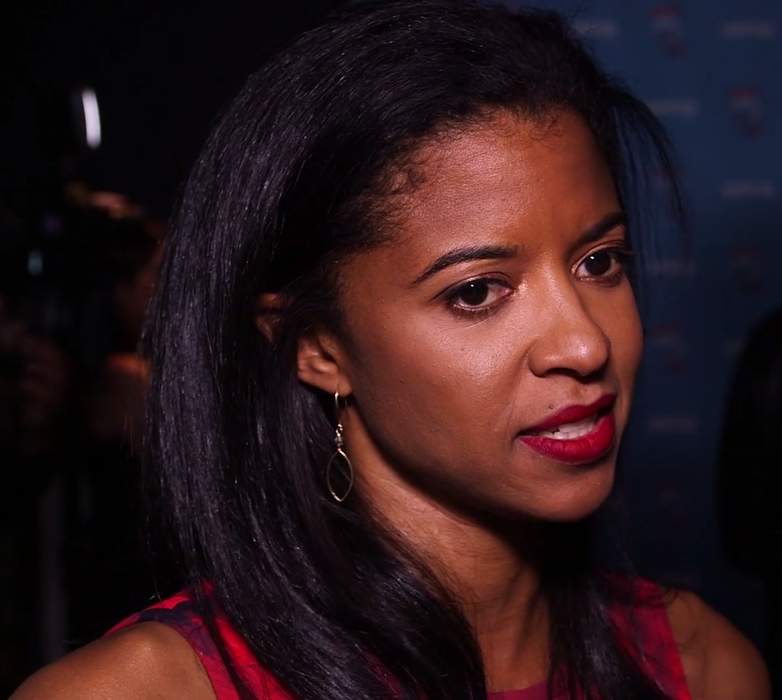 Renée Elise Goldsberry: American actress, singer (b. 1971)